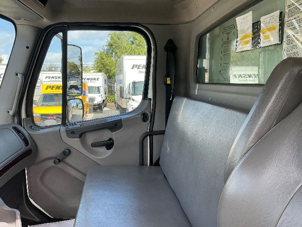 Refrigerated Truck-Light and Medium Duty Trucks-Freightliner-2020-M2-Pompano Beach-FL-139,122\n\t\tmiles-$ 57,750 - Image 19