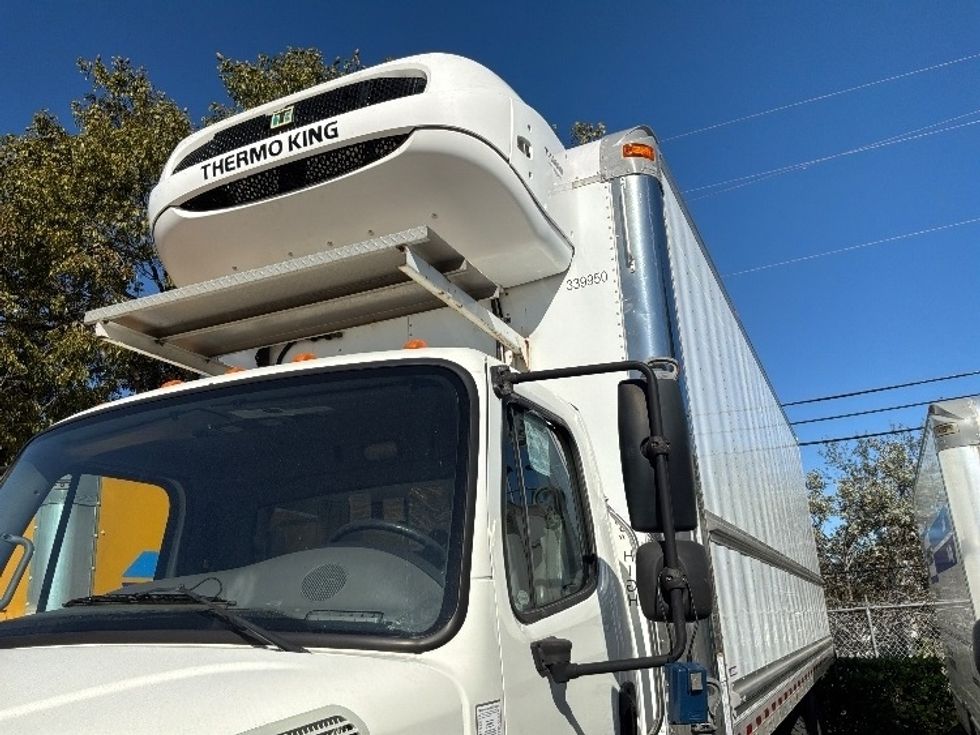 Refrigerated Truck-Light and Medium Duty Trucks-Freightliner-2020-M2-Pompano Beach-FL-139,122\n\t\tmiles-$ 57,750 - Image 25