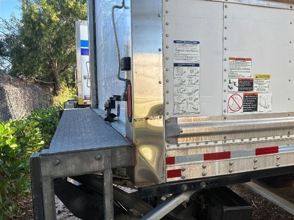Refrigerated Truck-Light and Medium Duty Trucks-Freightliner-2020-M2-Pompano Beach-FL-139,122\n\t\tmiles-$ 57,750 - Image 28