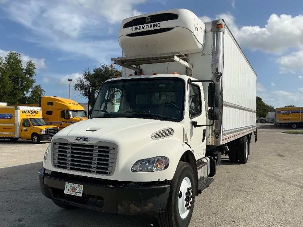 Refrigerated Truck-Light and Medium Duty Trucks-Freightliner-2020-M2-Pompano Beach-FL-139,122\n\t\tmiles-$ 57,750 - Image 3