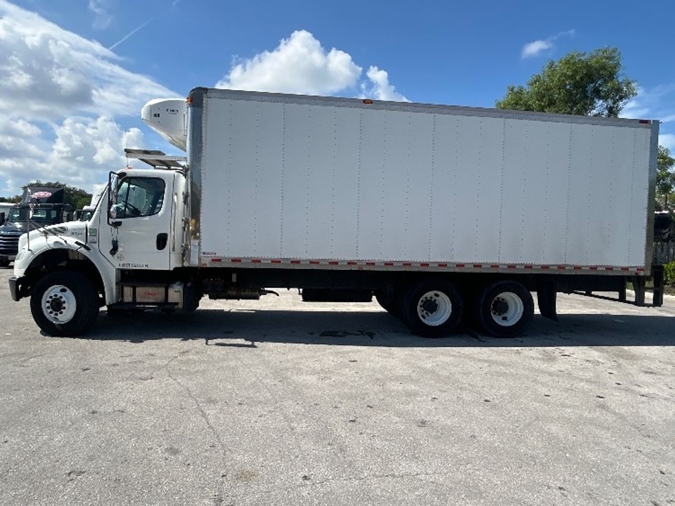 Refrigerated Truck-Light and Medium Duty Trucks-Freightliner-2020-M2-Pompano Beach-FL-287,198\n\t\tmiles-$ 48,000 - Image 4