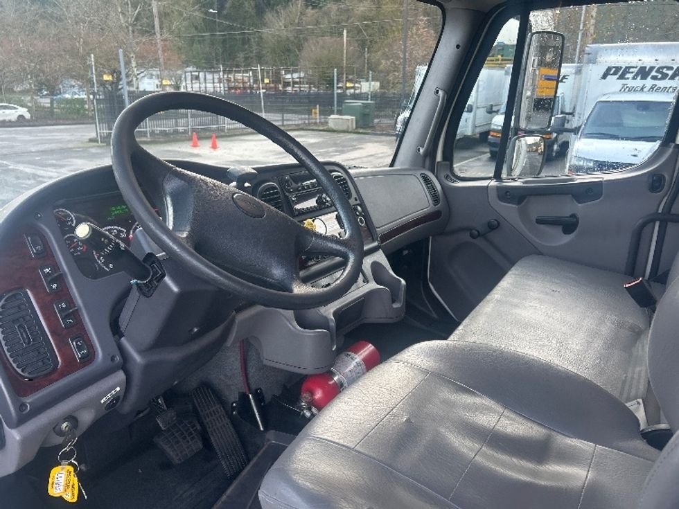 Refrigerated Truck-Light and Medium Duty Trucks-Freightliner-2020-M2-Portland-OR-166,468\n\t\tmiles-$ 59,000 - Image 16