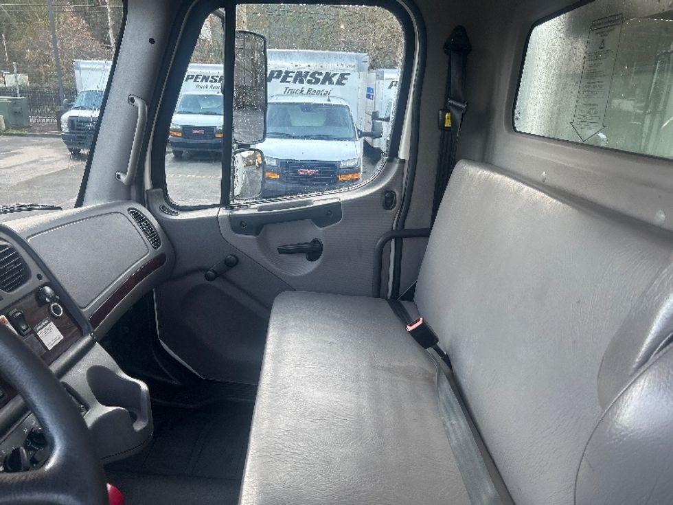 Refrigerated Truck-Light and Medium Duty Trucks-Freightliner-2020-M2-Portland-OR-166,468\n\t\tmiles-$ 59,000 - Image 18