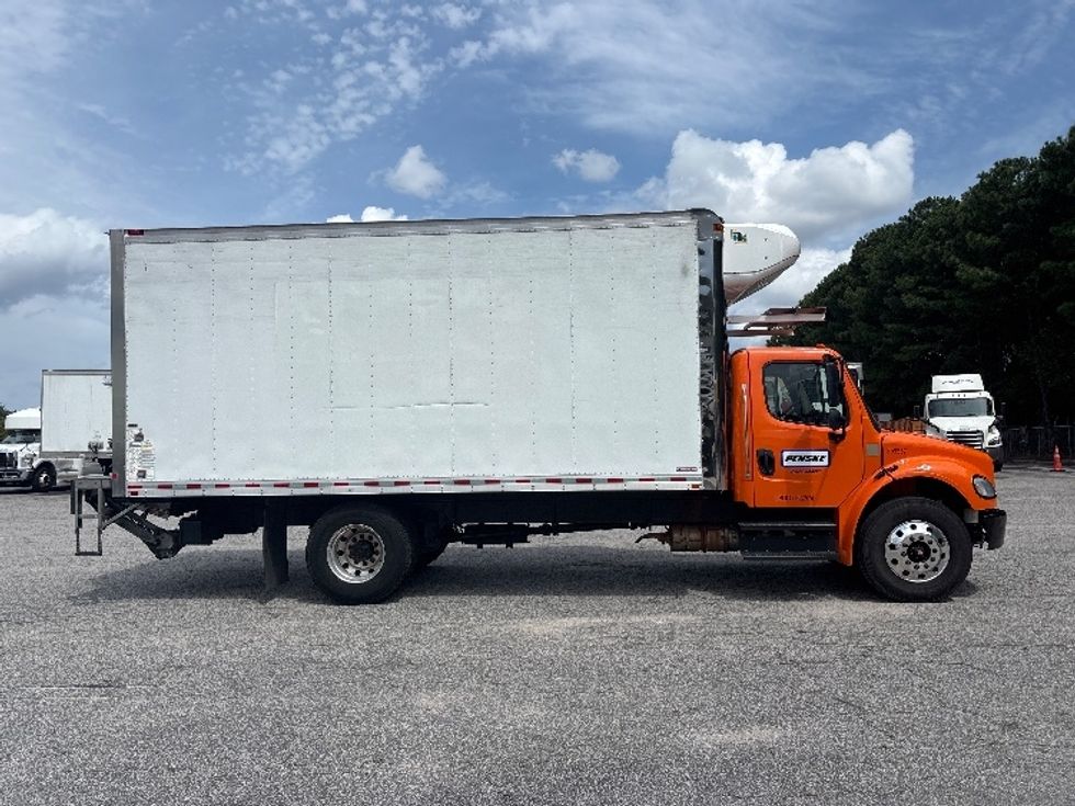 Refrigerated Truck-Light and Medium Duty Trucks-Freightliner-2020-M2-Prince George-VA-149,642\n\t\tmiles-$ 61,250 - Image 15