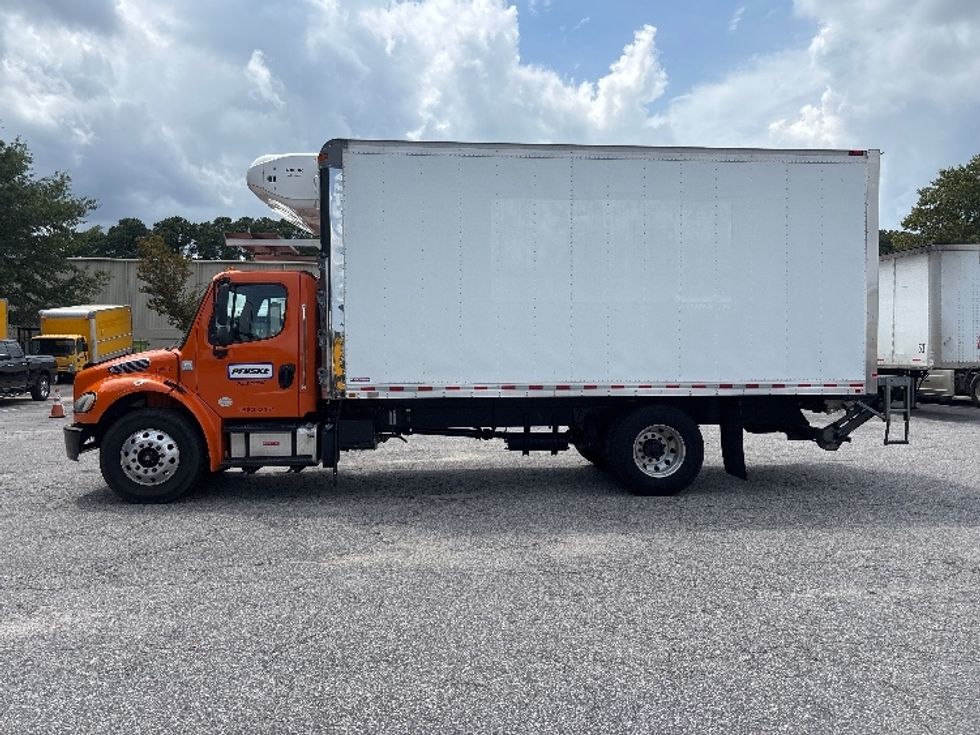 Refrigerated Truck-Light and Medium Duty Trucks-Freightliner-2020-M2-Prince George-VA-149,642\n\t\tmiles-$ 61,250 - Image 4