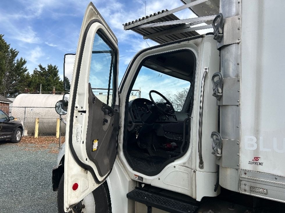 Refrigerated Truck-Light and Medium Duty Trucks-Freightliner-2020-M2-Prince George-VA-235,930\n\t\tmiles-$ 48,750 - Image 16