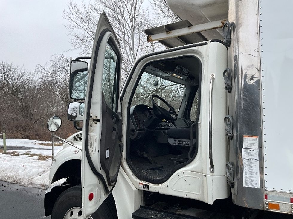 Refrigerated Truck-Light and Medium Duty Trucks-Freightliner-2020-M2-Reading-PA-351,390\n\t\tmiles-$ 36,250 - Image 16