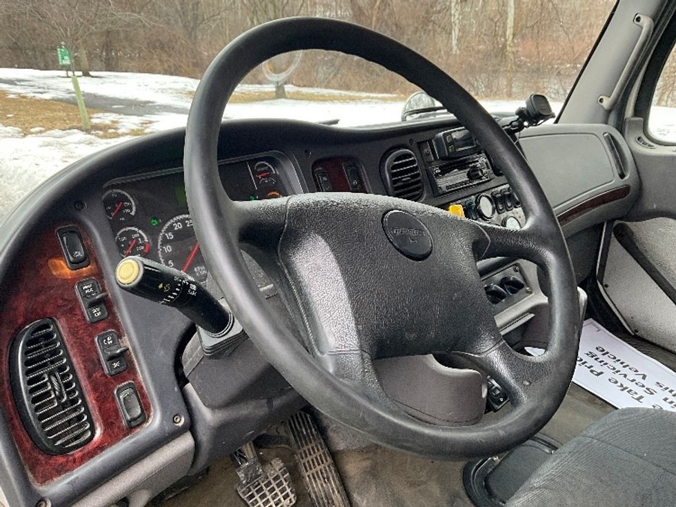 Refrigerated Truck-Light and Medium Duty Trucks-Freightliner-2020-M2-Reading-PA-351,390\n\t\tmiles-$ 36,250 - Image 17