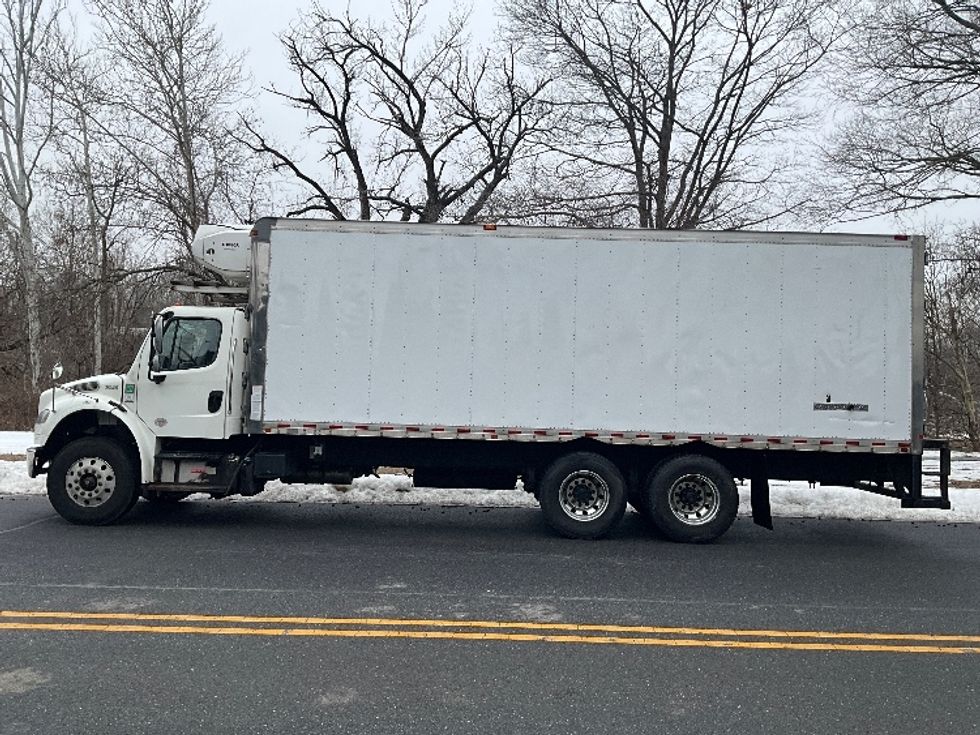 Refrigerated Truck-Light and Medium Duty Trucks-Freightliner-2020-M2-Reading-PA-351,390\n\t\tmiles-$ 36,250 - Image 4