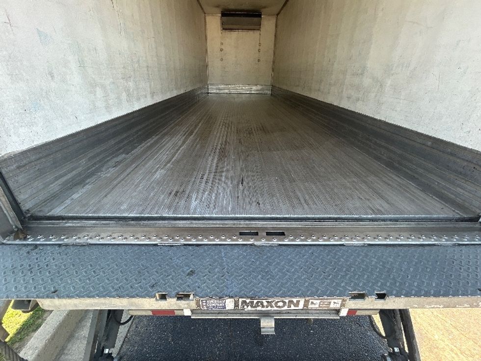 Refrigerated Truck-Light and Medium Duty Trucks-Freightliner-2020-M2-Richland-MS-318,129\n\t\tmiles-$ 41,500 - Image 10