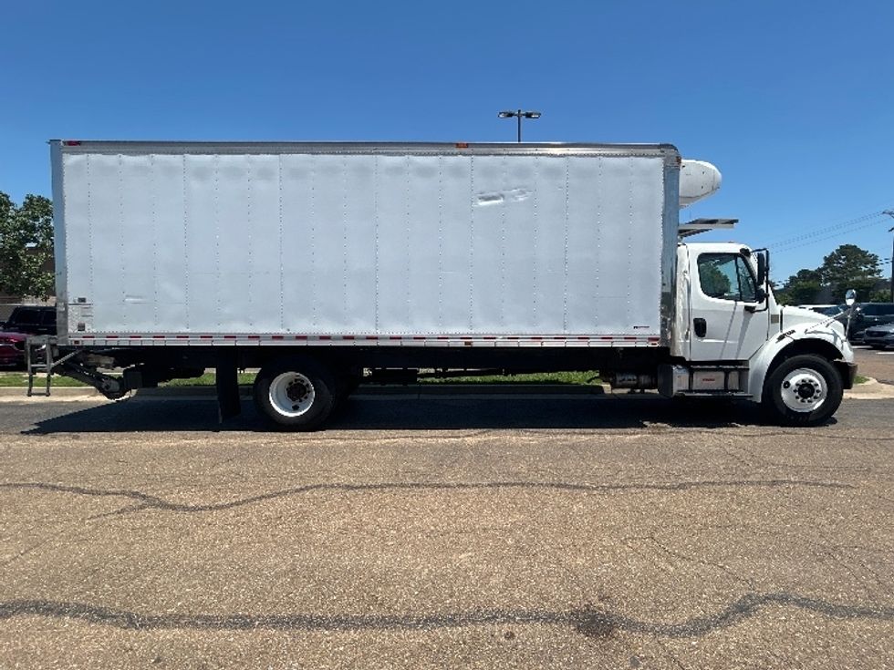 Refrigerated Truck-Light and Medium Duty Trucks-Freightliner-2020-M2-Richland-MS-318,129\n\t\tmiles-$ 41,500 - Image 15