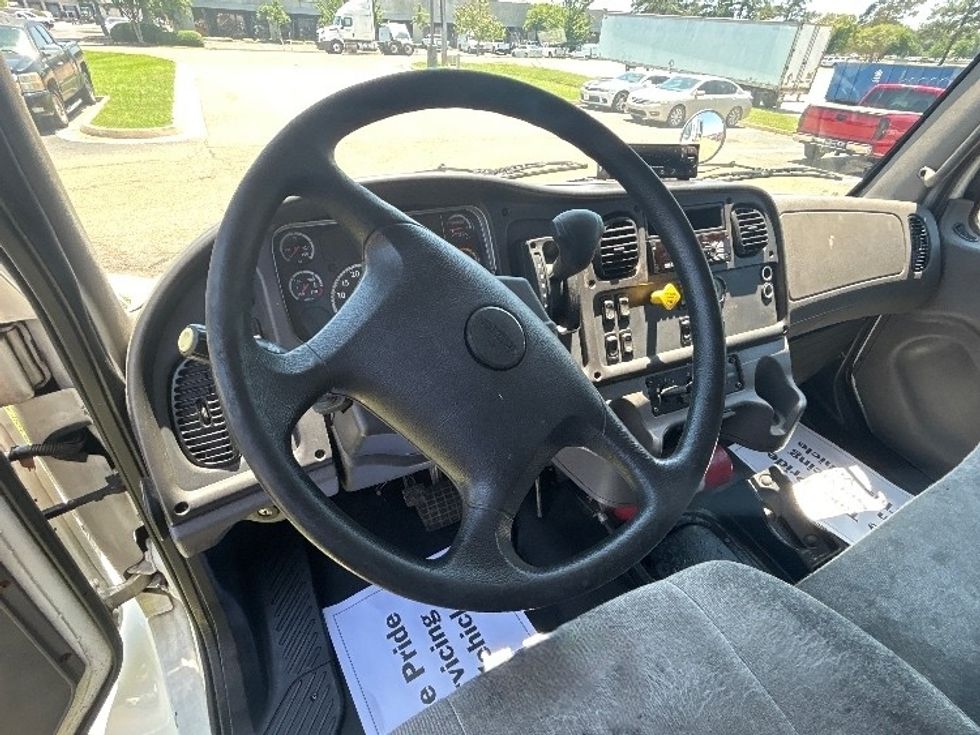 Refrigerated Truck-Light and Medium Duty Trucks-Freightliner-2020-M2-Richland-MS-318,129\n\t\tmiles-$ 41,500 - Image 18