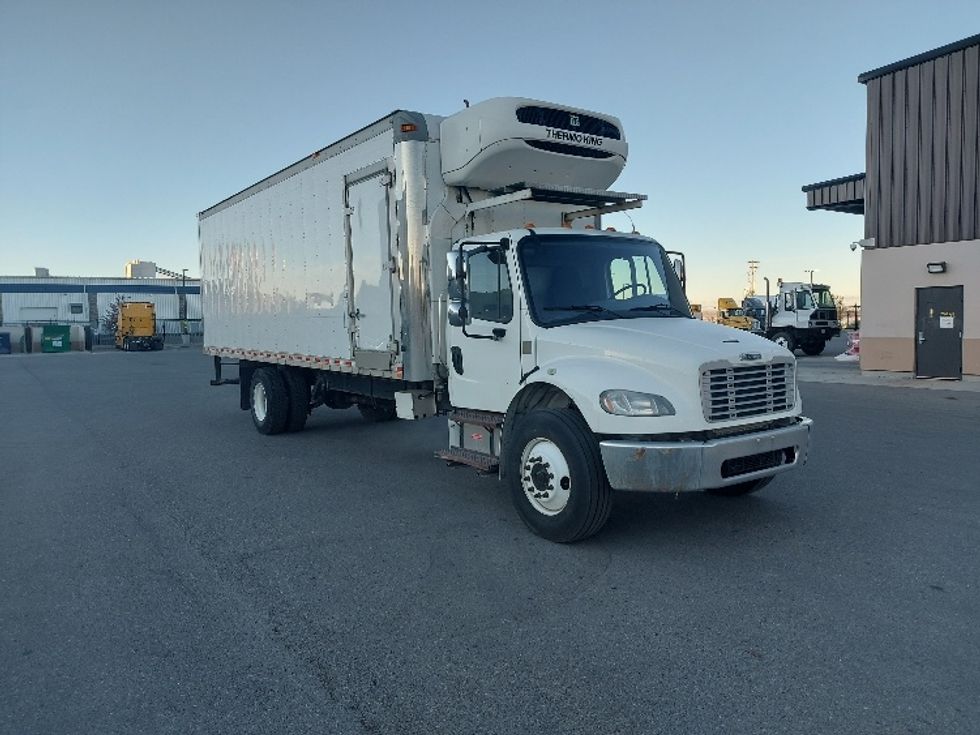 Refrigerated Truck-Light and Medium Duty Trucks-Freightliner-2020-M2-Rocky View County-AB-346,818\n\t\tkm-$ 67,500 - Image 1