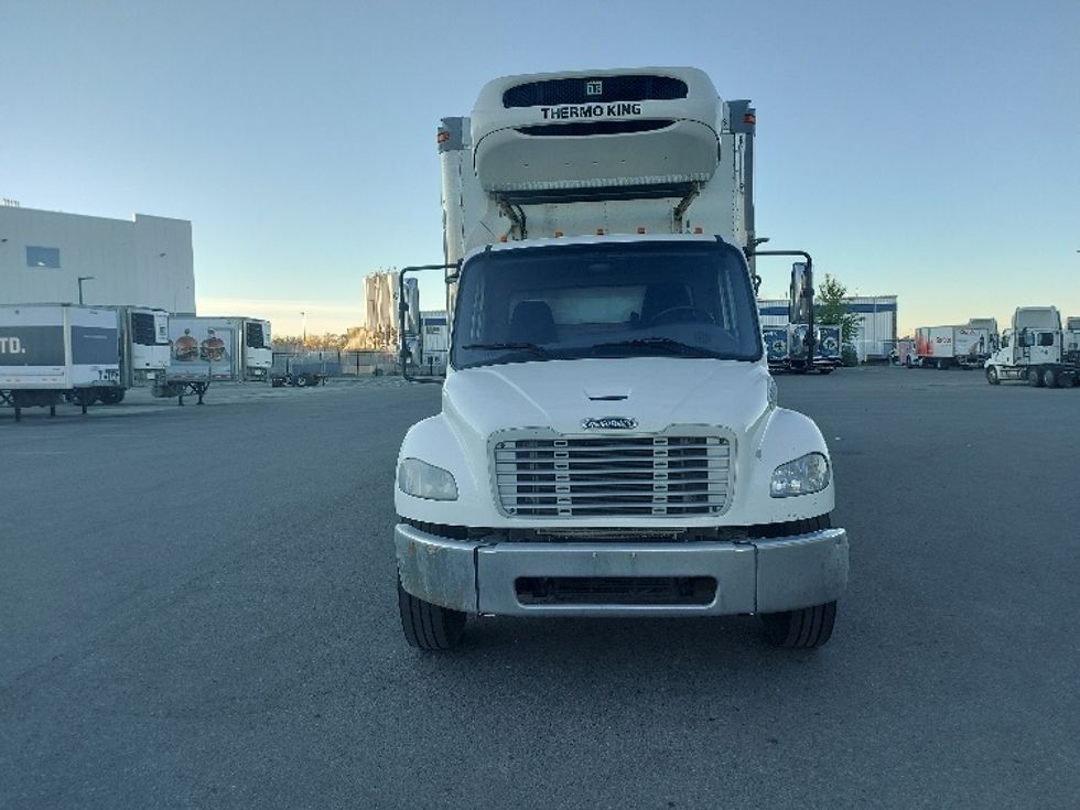 Refrigerated Truck-Light and Medium Duty Trucks-Freightliner-2020-M2-Rocky View County-AB-346,818\n\t\tkm-$ 67,500 - Image 2