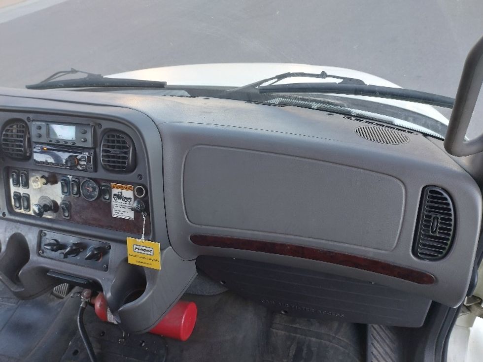 Refrigerated Truck-Light and Medium Duty Trucks-Freightliner-2020-M2-Rocky View County-AB-346,818\n\t\tkm-$ 67,500 - Image 20