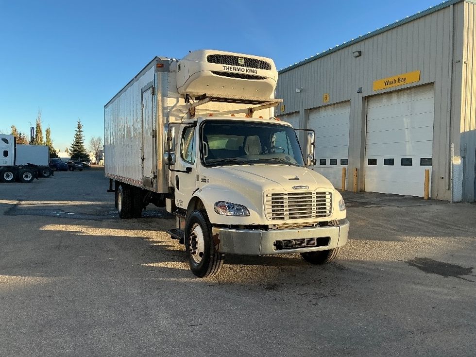 Refrigerated Truck-Light and Medium Duty Trucks-Freightliner-2020-M2-Rocky View County-AB-388,684\n\t\tkm-$ 59,750 - Image 1