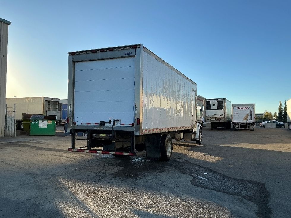 Refrigerated Truck-Light and Medium Duty Trucks-Freightliner-2020-M2-Rocky View County-AB-388,684\n\t\tkm-$ 59,750 - Image 12