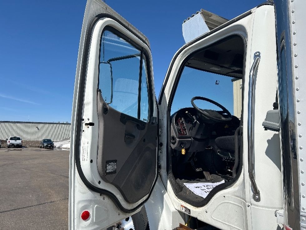 Refrigerated Truck-Light and Medium Duty Trucks-Freightliner-2020-M2-Rothschild-WI-283,400\n\t\tmiles-$ 33,750 - Image 16