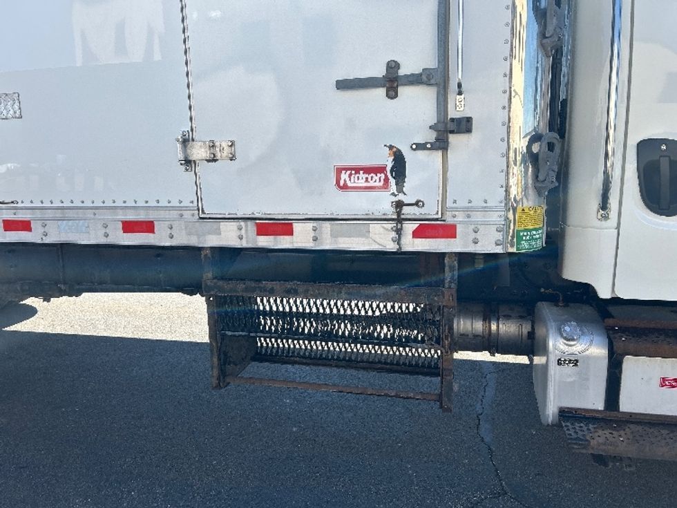 Refrigerated Truck-Light and Medium Duty Trucks-Freightliner-2020-M2-Rothschild-WI-283,400\n\t\tmiles-$ 33,750 - Image 29