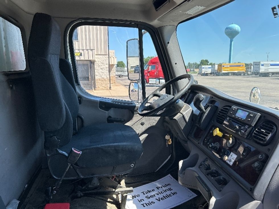 Refrigerated Truck-Light and Medium Duty Trucks-Freightliner-2020-M2-Rothschild-WI-349,403\n\t\tmiles-$ 23,000 - Image 22
