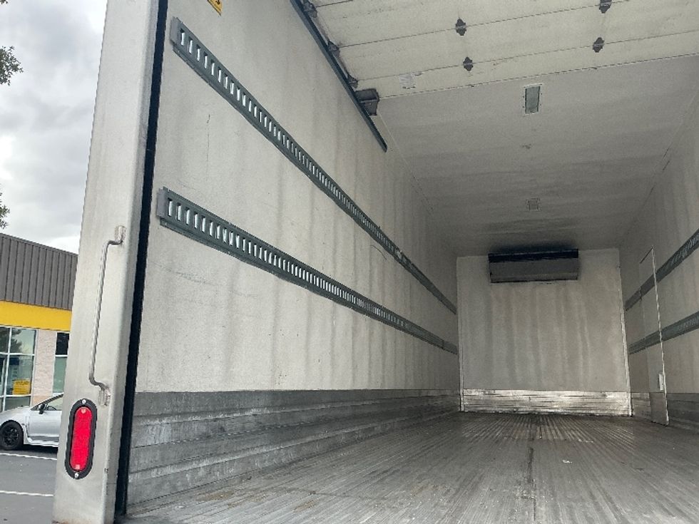 Refrigerated Truck-Light and Medium Duty Trucks-Freightliner-2020-M2-Sacramento-CA-189,836\n\t\tmiles-$ 57,250 - Image 11