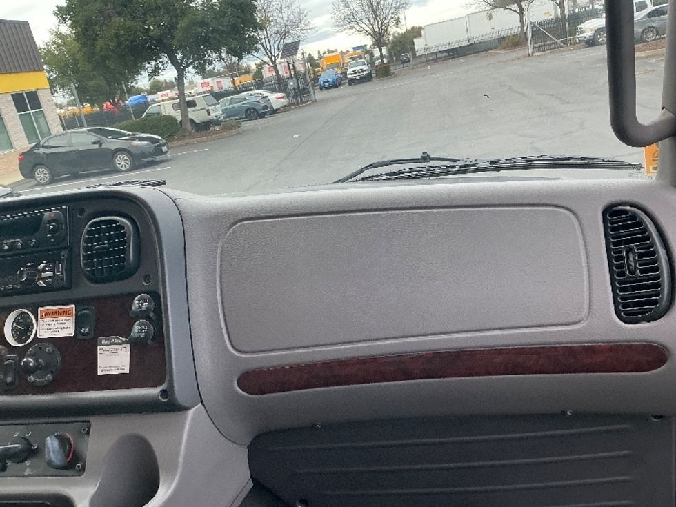 Refrigerated Truck-Light and Medium Duty Trucks-Freightliner-2020-M2-Sacramento-CA-189,836\n\t\tmiles-$ 57,250 - Image 21