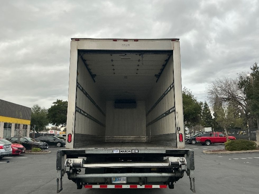 Refrigerated Truck-Light and Medium Duty Trucks-Freightliner-2020-M2-Sacramento-CA-189,836\n\t\tmiles-$ 57,250 - Image 8