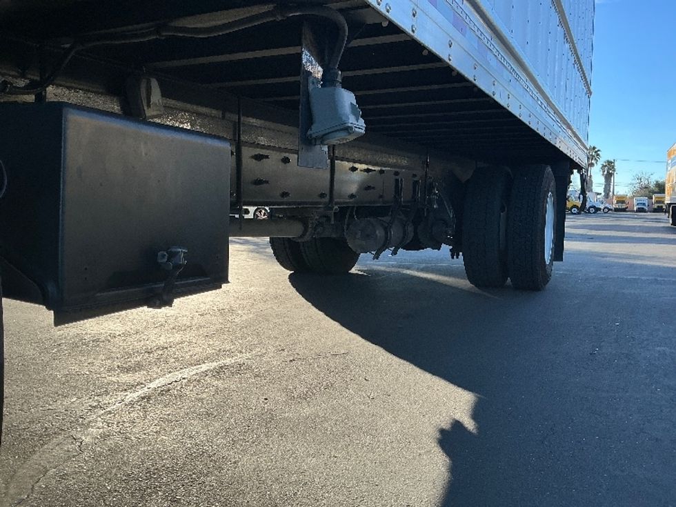 Refrigerated Truck-Light and Medium Duty Trucks-Freightliner-2020-M2-Sacramento-CA-273,309\n\t\tmiles-$ 45,750 - Image 5