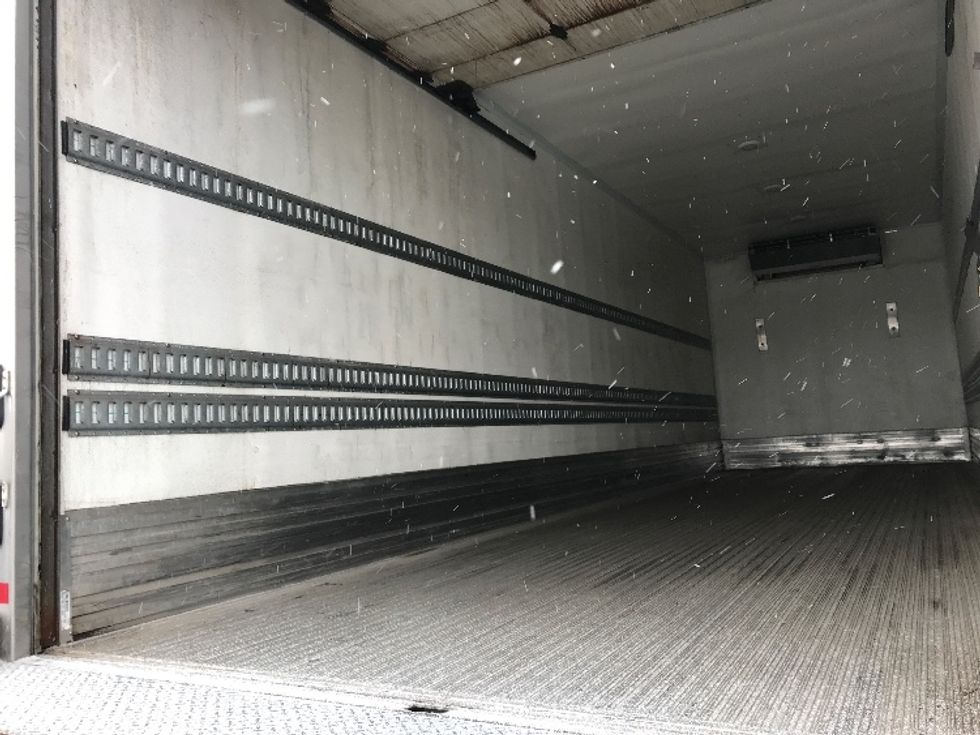 Refrigerated Truck-Light and Medium Duty Trucks-Freightliner-2020-M2-Saint Laurent-PQ-181,994\n\t\tkm-$ 80,000 - Image 12