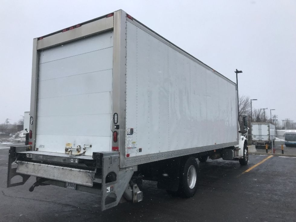 Refrigerated Truck-Light and Medium Duty Trucks-Freightliner-2020-M2-Saint Laurent-PQ-181,994\n\t\tkm-$ 80,000 - Image 14