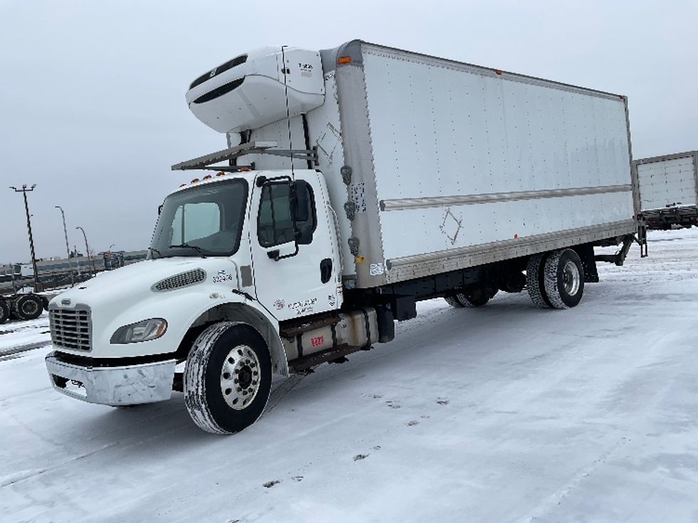 Refrigerated Truck-Light and Medium Duty Trucks-Freightliner-2020-M2-Saint Laurent-PQ-261,369\n\t\tkm-$ 72,250 - Image 3