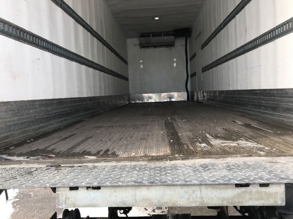 Refrigerated Truck-Light and Medium Duty Trucks-Freightliner-2020-M2-Saint Laurent-PQ-291,438\n\t\tkm-$ 66,500 - Image 10