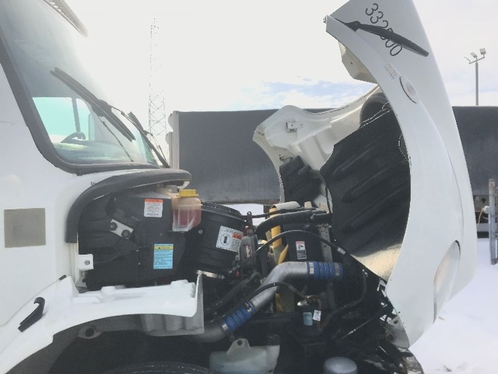 Refrigerated Truck-Light and Medium Duty Trucks-Freightliner-2020-M2-Saint Laurent-PQ-291,438\n\t\tkm-$ 66,500 - Image 23