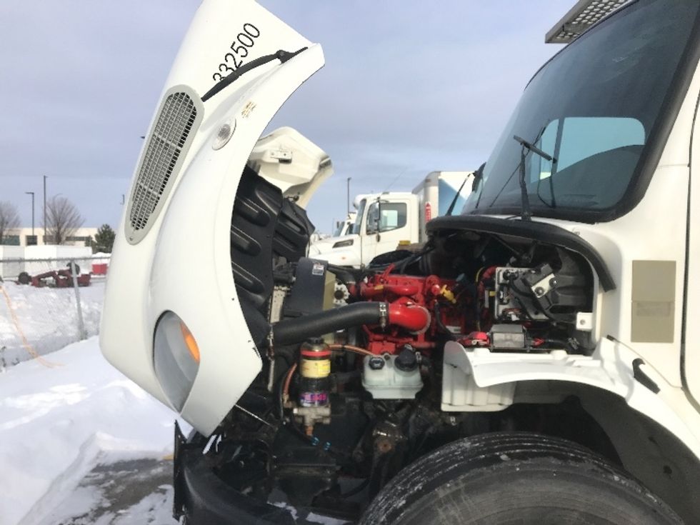 Refrigerated Truck-Light and Medium Duty Trucks-Freightliner-2020-M2-Saint Laurent-PQ-291,438\n\t\tkm-$ 66,500 - Image 24