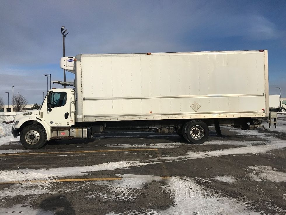 Refrigerated Truck-Light and Medium Duty Trucks-Freightliner-2020-M2-Saint Laurent-PQ-291,438\n\t\tkm-$ 66,500 - Image 4