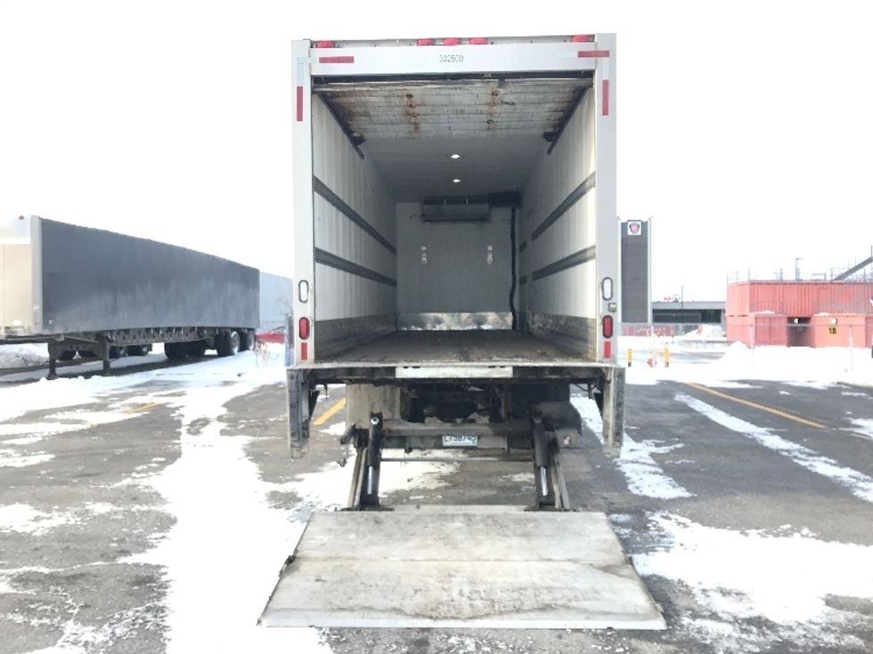 Refrigerated Truck-Light and Medium Duty Trucks-Freightliner-2020-M2-Saint Laurent-PQ-291,438\n\t\tkm-$ 66,500 - Image 9