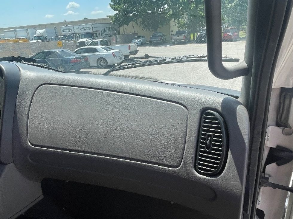 Refrigerated Truck-Light and Medium Duty Trucks-Freightliner-2020-M2-San Antonio-TX-167,316\n\t\tmiles-$ 61,250 - Image 20