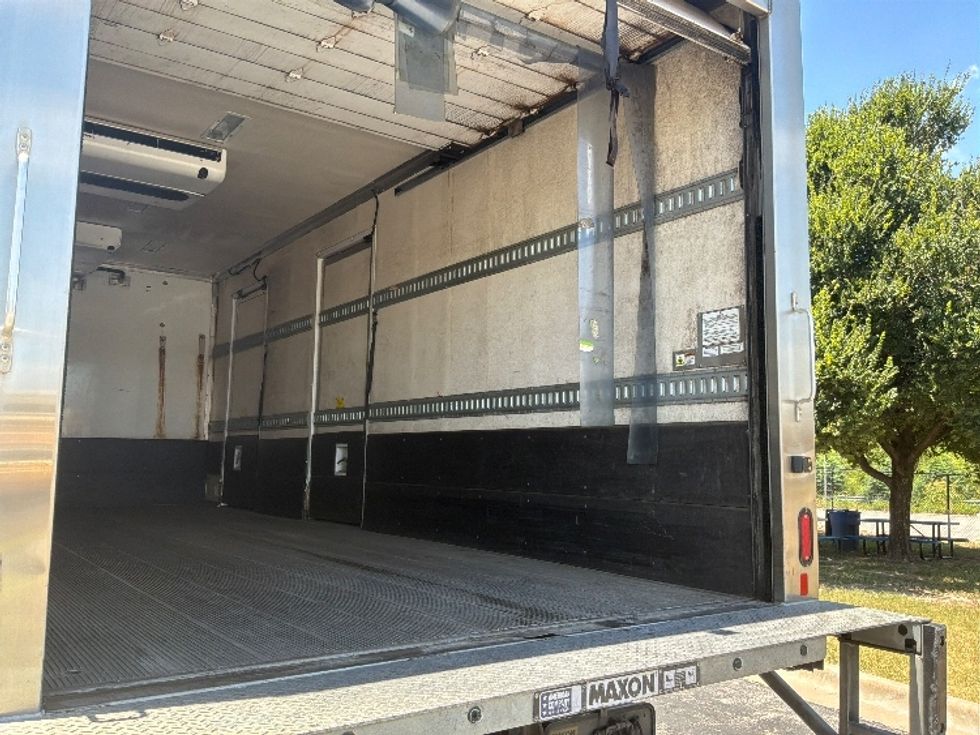 Refrigerated Truck-Light and Medium Duty Trucks-Freightliner-2020-M2-San Antonio-TX-180,184\n\t\tmiles-$ 51,500 - Image 12