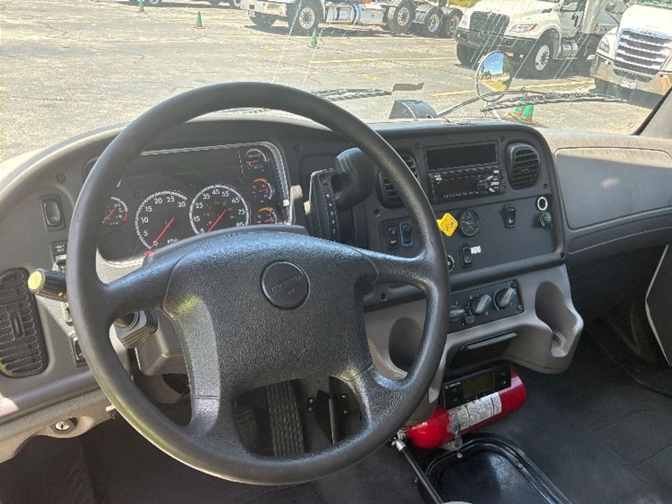 Refrigerated Truck-Light and Medium Duty Trucks-Freightliner-2020-M2-San Antonio-TX-180,184\n\t\tmiles-$ 51,500 - Image 17