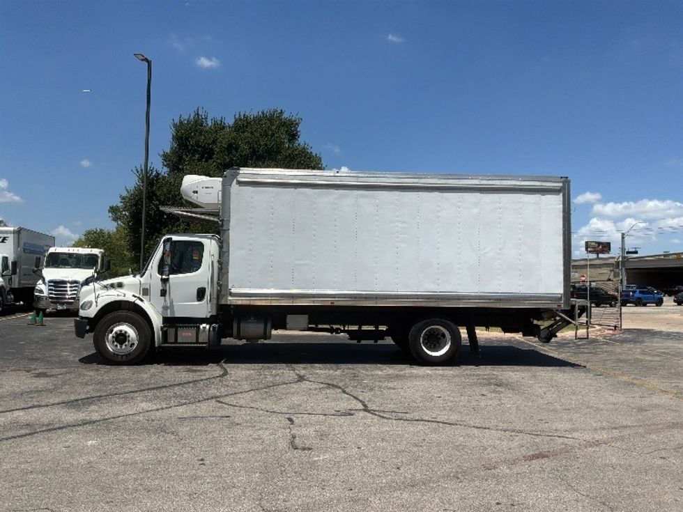 Refrigerated Truck-Light and Medium Duty Trucks-Freightliner-2020-M2-San Antonio-TX-180,184\n\t\tmiles-$ 51,500 - Image 4