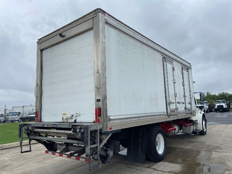 Refrigerated Truck-Light and Medium Duty Trucks-Freightliner-2020-M2-San Antonio-TX-180,802\n\t\tmiles-$ 55,250 - Image 13