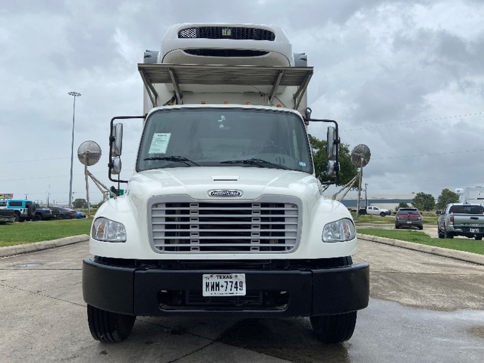 Refrigerated Truck-Light and Medium Duty Trucks-Freightliner-2020-M2-San Antonio-TX-180,802\n\t\tmiles-$ 55,250 - Image 2