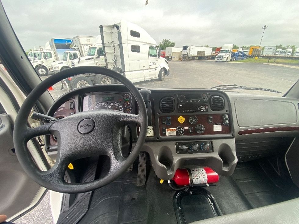 Refrigerated Truck-Light and Medium Duty Trucks-Freightliner-2020-M2-San Antonio-TX-222,361\n\t\tmiles-$ 57,000 - Image 18