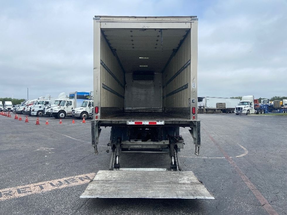 Refrigerated Truck-Light and Medium Duty Trucks-Freightliner-2020-M2-San Antonio-TX-222,361\n\t\tmiles-$ 57,000 - Image 9