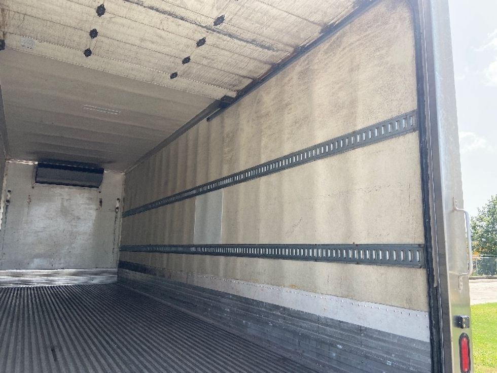 Refrigerated Truck-Light and Medium Duty Trucks-Freightliner-2020-M2-San Antonio-TX-233,235\n\t\tmiles-$ 45,000 - Image 12