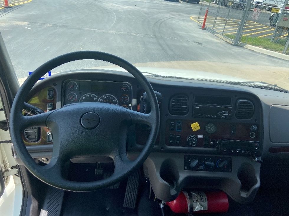Refrigerated Truck-Light and Medium Duty Trucks-Freightliner-2020-M2-San Antonio-TX-233,788\n\t\tmiles-$ 41,000 - Image 18