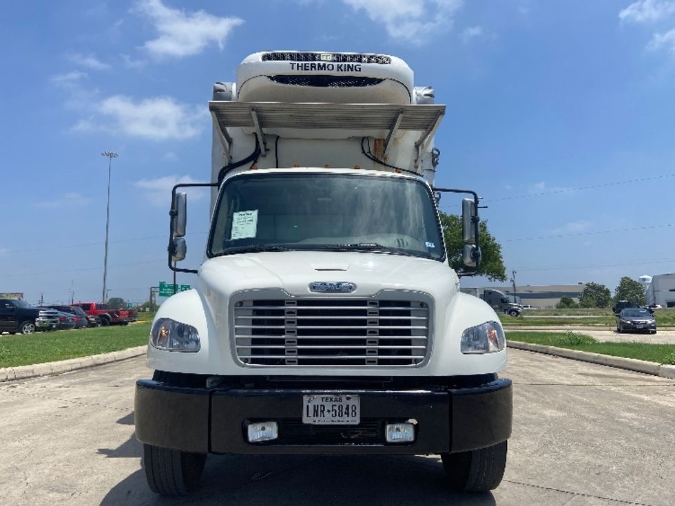 Refrigerated Truck-Light and Medium Duty Trucks-Freightliner-2020-M2-San Antonio-TX-233,788\n\t\tmiles-$ 41,000 - Image 2