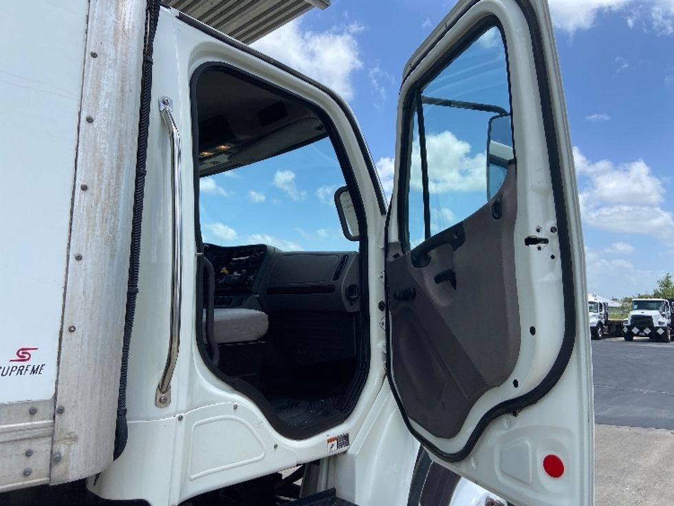 Refrigerated Truck-Light and Medium Duty Trucks-Freightliner-2020-M2-San Antonio-TX-238,142\n\t\tmiles-$ 44,500 - Image 19