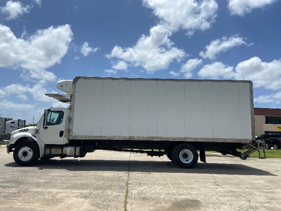 Refrigerated Truck-Light and Medium Duty Trucks-Freightliner-2020-M2-San Antonio-TX-238,142\n\t\tmiles-$ 44,500 - Image 4