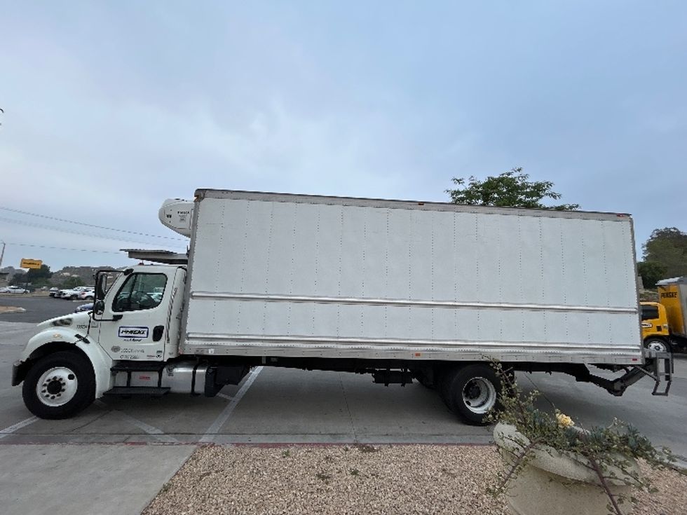 Refrigerated Truck-Light and Medium Duty Trucks-Freightliner-2020-M2-San Diego-CA-108,884\n\t\tmiles-$ 68,500 - Image 4